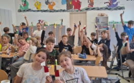 Literacko-plastyczne warsztaty – spotkanie z psem Elfem