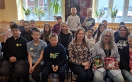 Spotkanie pełne inspiracji: Szóstoklasiści z Roksaną Jędrzejewską-Wróbel
