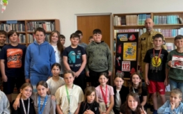 Strażak, tata i książka w roli głównej – Dzień Ojca z akcją #TataTeżCzyta 2025