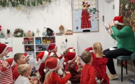 Mikołajki w bibliotece