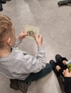 Bezpieczni w sieci – podróż do Pocztówkowej Krainy
